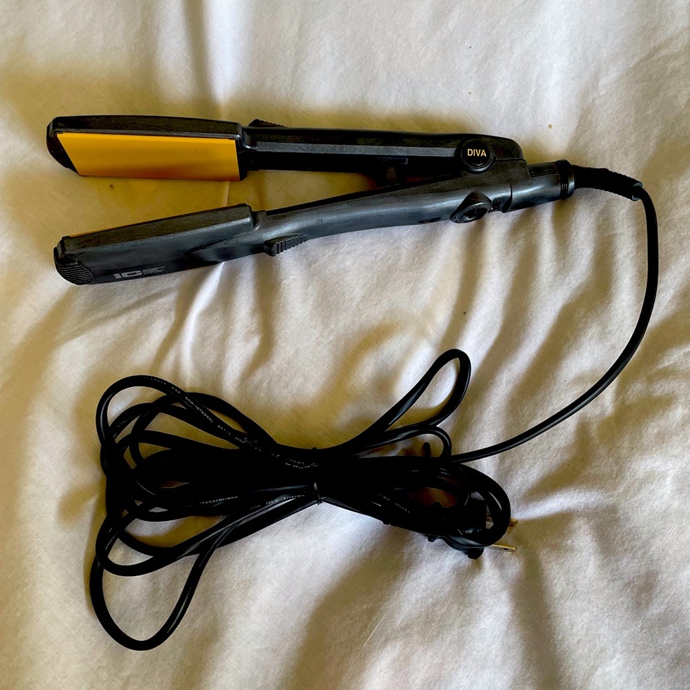 Diva Professional Flatiron